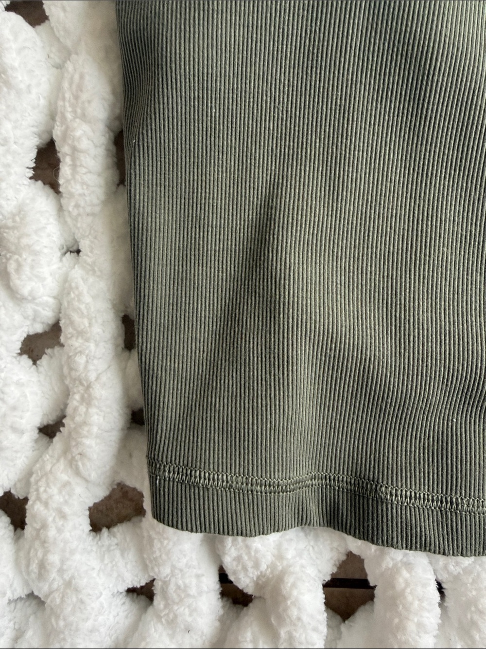 Vuori Pose Ribbed Tank Green Size L - Picture 3 of 5